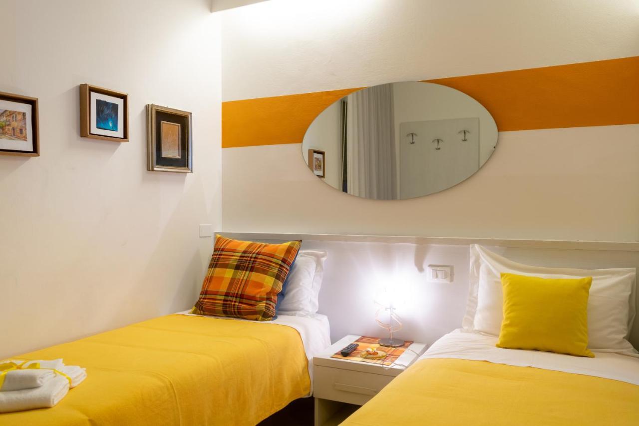 Marconi Rooms 1, 2, 3 Casa Stella - Verona — Photos 1